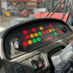 découvrez notre guide ultime pour comprendre tous les voyants du tableau de bord manitou et assurer un entretien optimal de votre équipement.